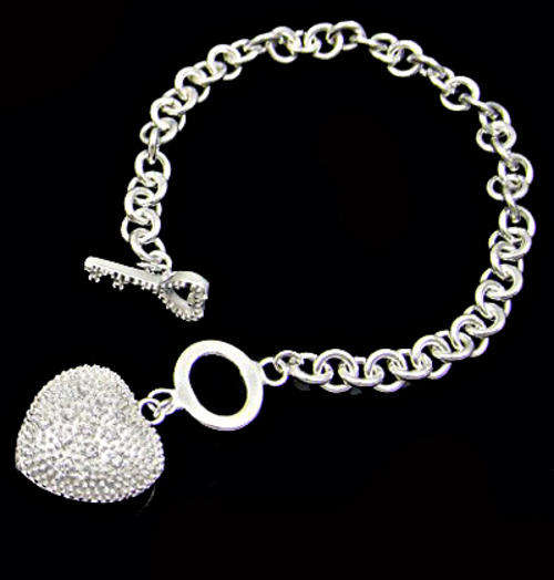 ABSOLUTELY BEAUTIFUL!!  STERLING SILVER 925 STAMPED  LINK  BRACELET .... NEVER BEFORE FOR R1-00!!!!