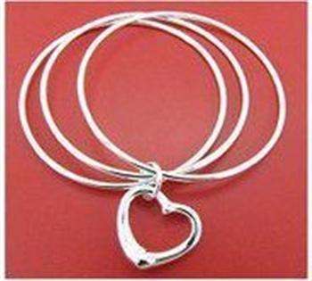 NEW STOCK... PLEASE LOOK!!  SET OF 2 SILVER BANGLES SET!   NEVER BEFORE FOR R1-00!!!!