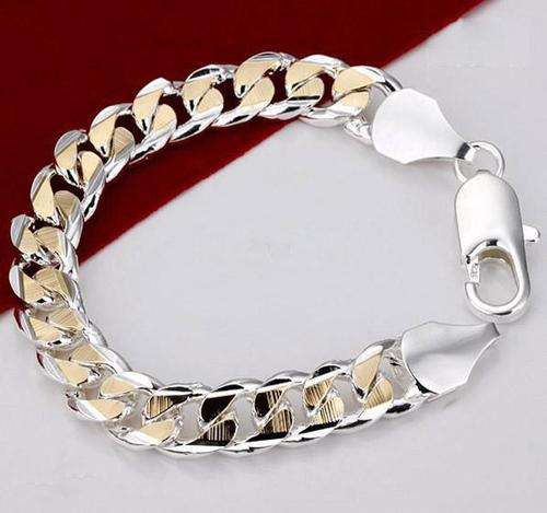 NEW STOCK.PLEASE LOOK!! IMPRESSIVE SILVER LINK BRACELET STAMPED 925--   STUNNING!