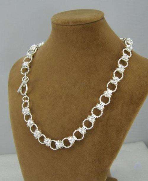 BEAUTIFUL IMPRESSIVE SILVER  NECKLACE  925 STERLING SILVER STAMPED  **NEVER BEFORE!