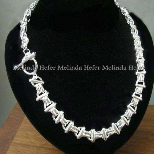 NEW! IMPRESSIVE NECKLACE 925 STERLING SILVER STAMPED NEVER BEFORE FOR R1(OPTION TO PURCHASE BRACELET