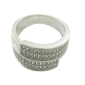 SOLID SILVER! THIS IS A ABSOLUTELY MUST BID! SOLID 925 MICRO SETTING RING! R1 AUCTION! ADD EARRINGS!