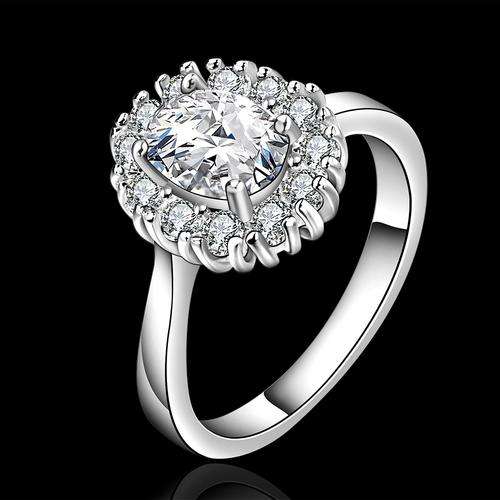 BEST OFFER!!!! - IMPRESSIVE BEAUTIFUL SILVER RING - FIRST TIME EVER ON R1.00 AUCTION!