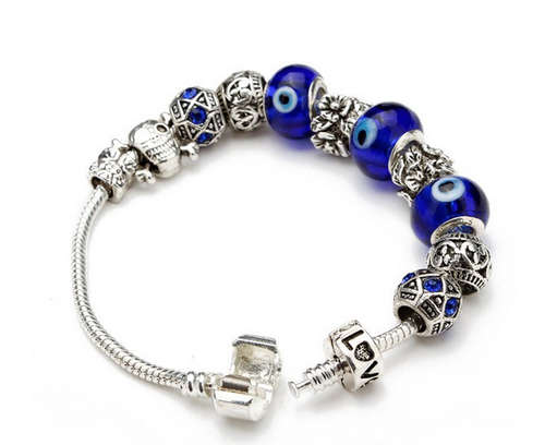 NEW STOCK... FIRST TIME EVER ON R1 AUCTION. Antique Silver Crystal Glass Beads Bracelet.