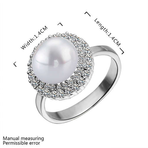 BEST OFFER!!!! - BEAUTIFUL PEARL and  GENUINE AUSTRIAN CRYSTAL - FIRST TIME EVER ON R1.00 AUCTION!