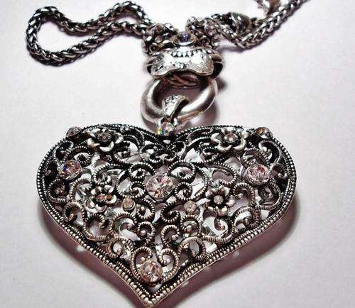 WINNER! > Antique Heart NECKLACE - THIS WEEKENDS SPECIAL..... DON'T Miss OUT! --1 LEFT