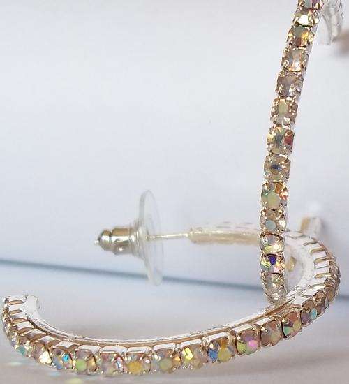 WHISPER OF NATURE'S COLOURS - Earrings Hoops. This is unbelievable BEAUTIFUL Earrings!!! BID NOW!!!!