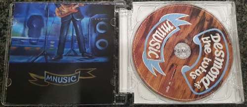 Desmond and the Tutus - Mnusic