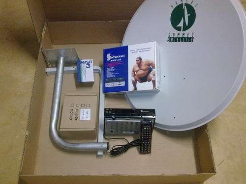 Satellite Free-To-Air decoder with Dish kit (all new)