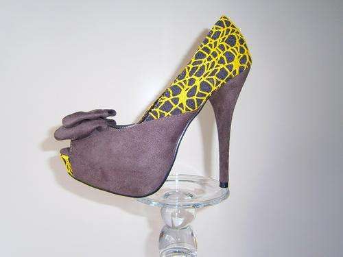 CLEARANCE SALE NOW ON! FREE SHIPPING: Trendy & Fashionable Shoes!