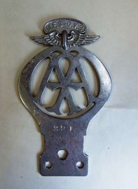 COLLECTABLE O.F.S/O.V.S AA CAR BADGE