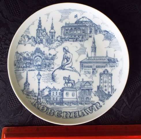 VINTAGE BYGDO SCANDINAVIAN DESIGN SMALL BLUE AND WHITE KOBENHAVN PLATE