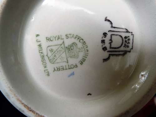 STUNNING 11 PC ROYAL STAFFORDSHIRE WHITE, BLUE AND GOLD TEA SET