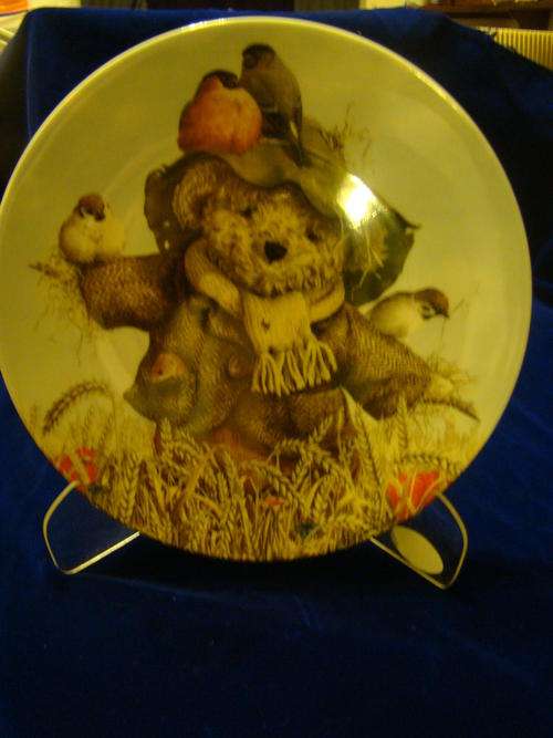 Royal Worcestor World of Bears Plate