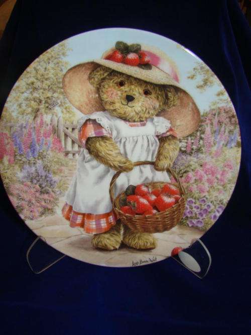 Royal Worcester - Strawberry Suzi