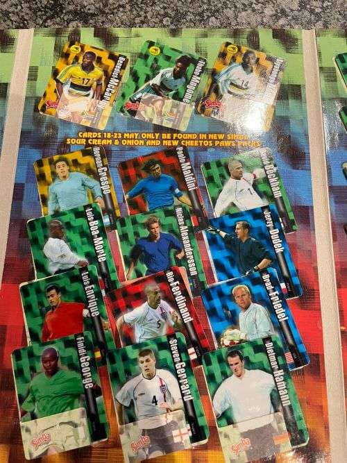 Complete set of World soccer Icons trading cards Tazo collection.