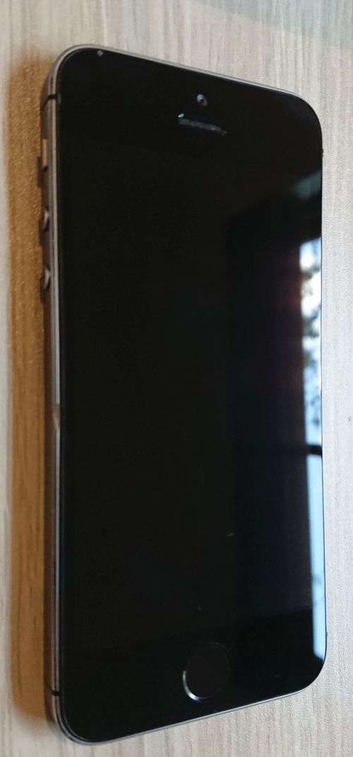 Apple iPhone 5S 32 GB Space Gray