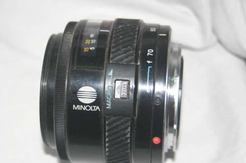 MINOLTA "DYNAX 300si" FILM CAMERA.