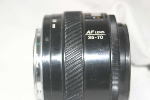 MINOLTA "DYNAX 300si" FILM CAMERA.