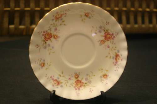 "ROYAL ALBERT" PEACH ROSE, SAUCER.