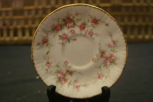 PARAGON "VICTORIANA ROSE" SAUCER