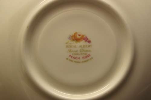 ROYAL ALBERT "PEACH ROSE" SAUCER.