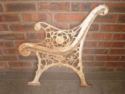VINTAGE CAST IRON GARDEN BENCH ENDS. (LEFT & RIGHT ENDS) see below for details.