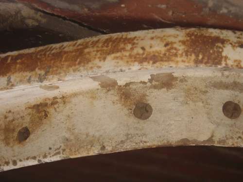 VINTAGE CAST IRON GARDEN BENCH ENDS. (LEFT & RIGHT ENDS) see below for details.