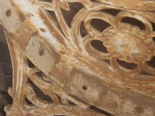 VINTAGE CAST IRON GARDEN BENCH ENDS. (LEFT & RIGHT ENDS) see below for details.