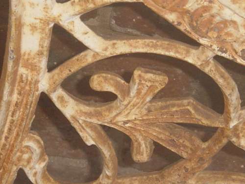 VINTAGE CAST IRON GARDEN BENCH ENDS. (LEFT & RIGHT ENDS) see below for details.