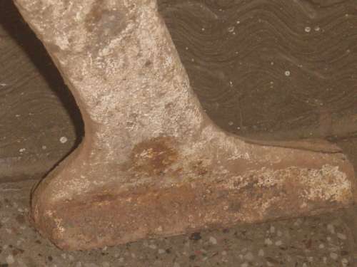 VINTAGE CAST IRON GARDEN BENCH ENDS. (LEFT & RIGHT ENDS) see below for details.