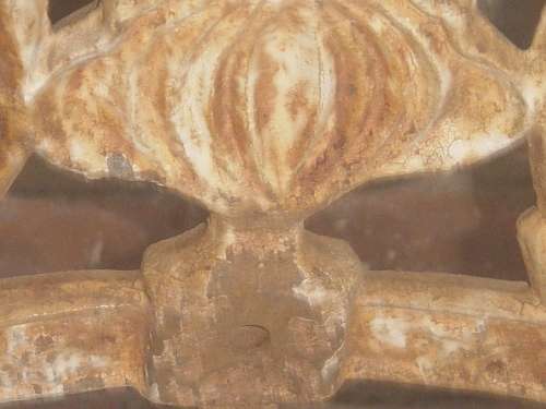 VINTAGE CAST IRON GARDEN BENCH ENDS. (LEFT & RIGHT ENDS) see below for details.