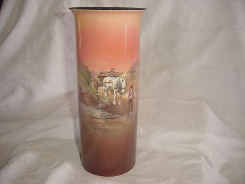 H & K TUNSTALL VASE.