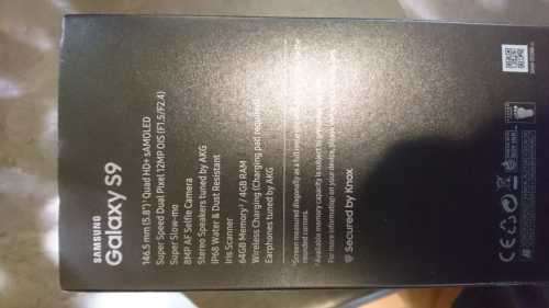 Samsung S9 (cracked screen) and Dex Pad