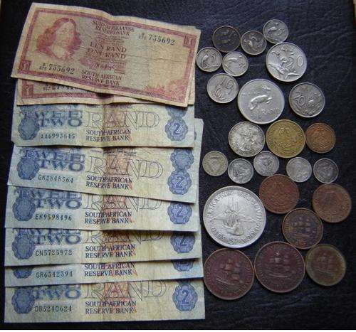 $$$ 1952 Crown + various other SA coins + R1 R2 Banknotes $$$