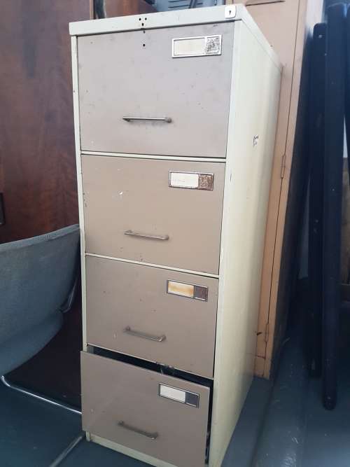 30 Steel Lockers & 2 Double Steel Lockers & 2 Steel File Drawers - Secondhand