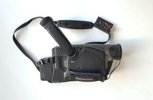 Vintage Panasonic Rx77 : 250 x Digital Zoom VHS Camera
