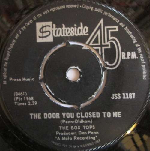 THE BOX TOPS - CRY LIKE A BABY / THE DOOR YOU CLOSED TO ME (7 INCH SINGLE/VINYL)