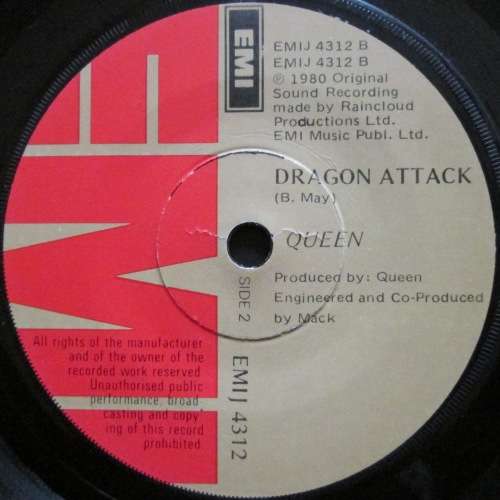 QUEEN - ANOTHER ONE BITES THE DUST / DRAGON ATTACK  (7 SINGLE/VINYL)