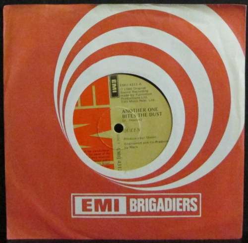 QUEEN - ANOTHER ONE BITES THE DUST / DRAGON ATTACK  (7 SINGLE/VINYL)