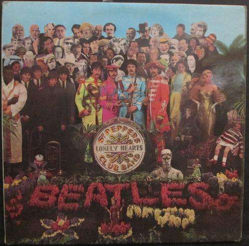 THE BEATLES - SGT. PEPPERS LONELY HEARTS CLUB BAND (LP/VINYL)**GATEFOLD WITH INSERTS**