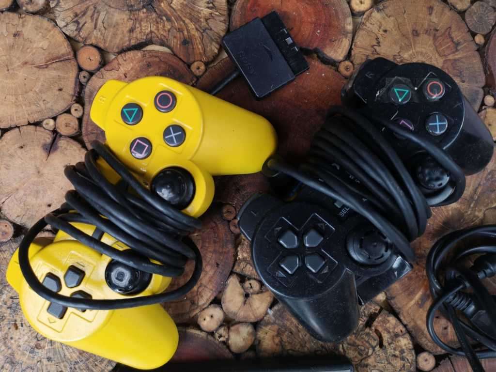 PS2 Slim Bundle - (Not Working)