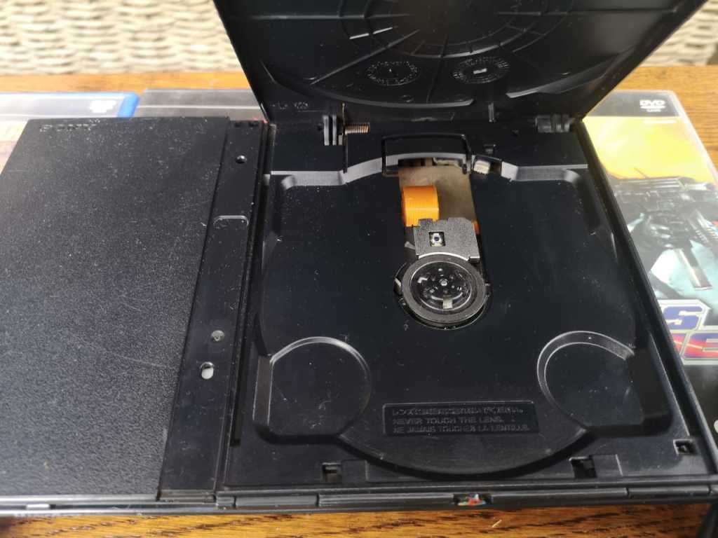 PS2 Slim - Chipped with Games