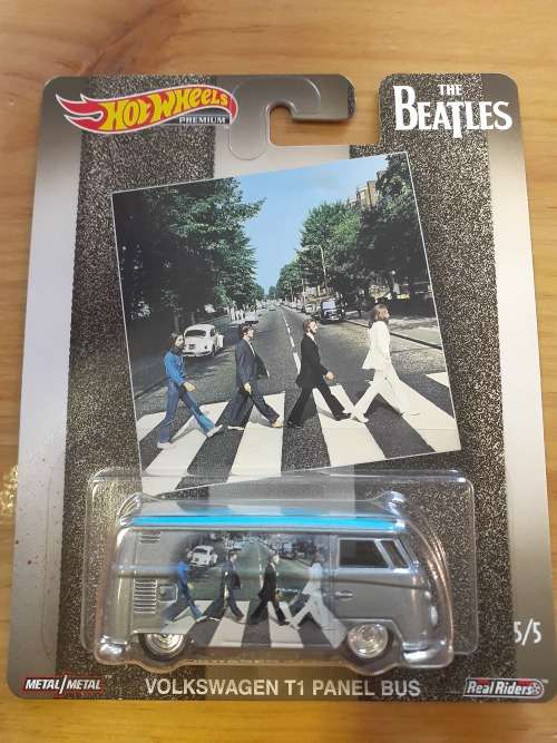 HOT WHEELS PREMIUM THE BEATLES SET (5 PIECE)