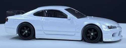 HOT WHEELS PREMIUM `STREET TUNERS` NISSAN SILVIA (S15)