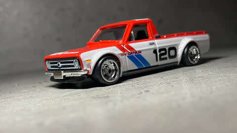 HOT WHEELS PREMIUM `BOULEVARD` 1975 BRE DATSUN SUNNY TRUCK (B120)