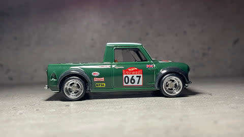 HOT WHEELS PREMIUM `BOULEVARD` 1967 AUSTN MINI PICKUP