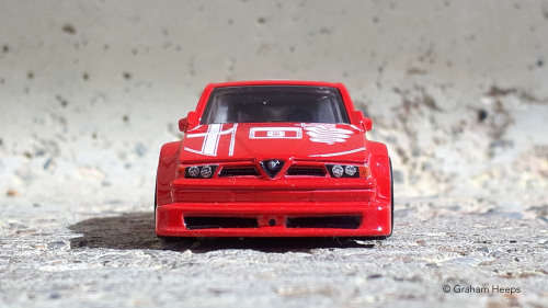 HOT WHEELS PREMIUM `BOULEVARD` ALFA ROMEO 155 V6 Ti