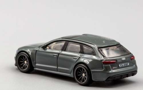 HOT WHEELS `FAST WAGONS` 2017 AUDI RS 6 AVANT