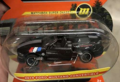 2023 MATCHBOX 2019 FORD MUSTANG CONVERTABLE `SUPER CHASE`